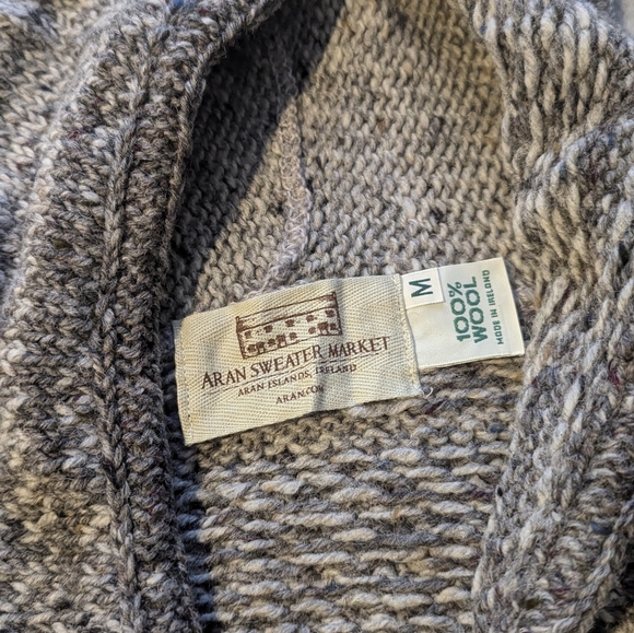Aran Sweater Market Hooded Coatigan 100% Wool - Picture 2 of 5